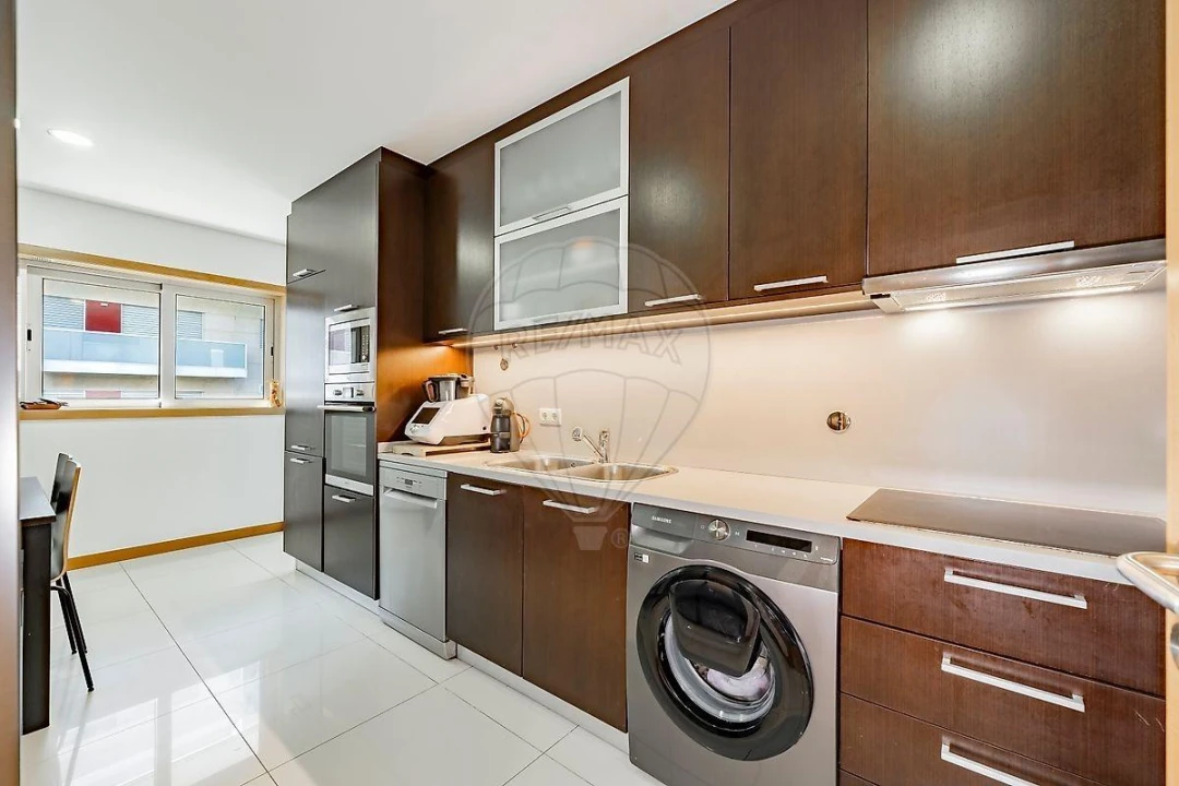Apartamento T3 para Venda em Braga (Maximinos, Sé e Cividade) Foto 1