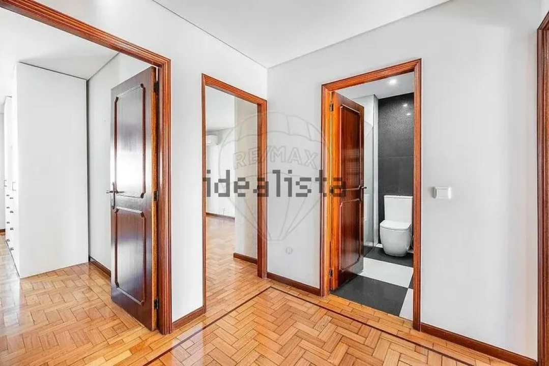 Moradia T4 para Venda em Braga (Maximinos, Sé e Cividade) Foto 10