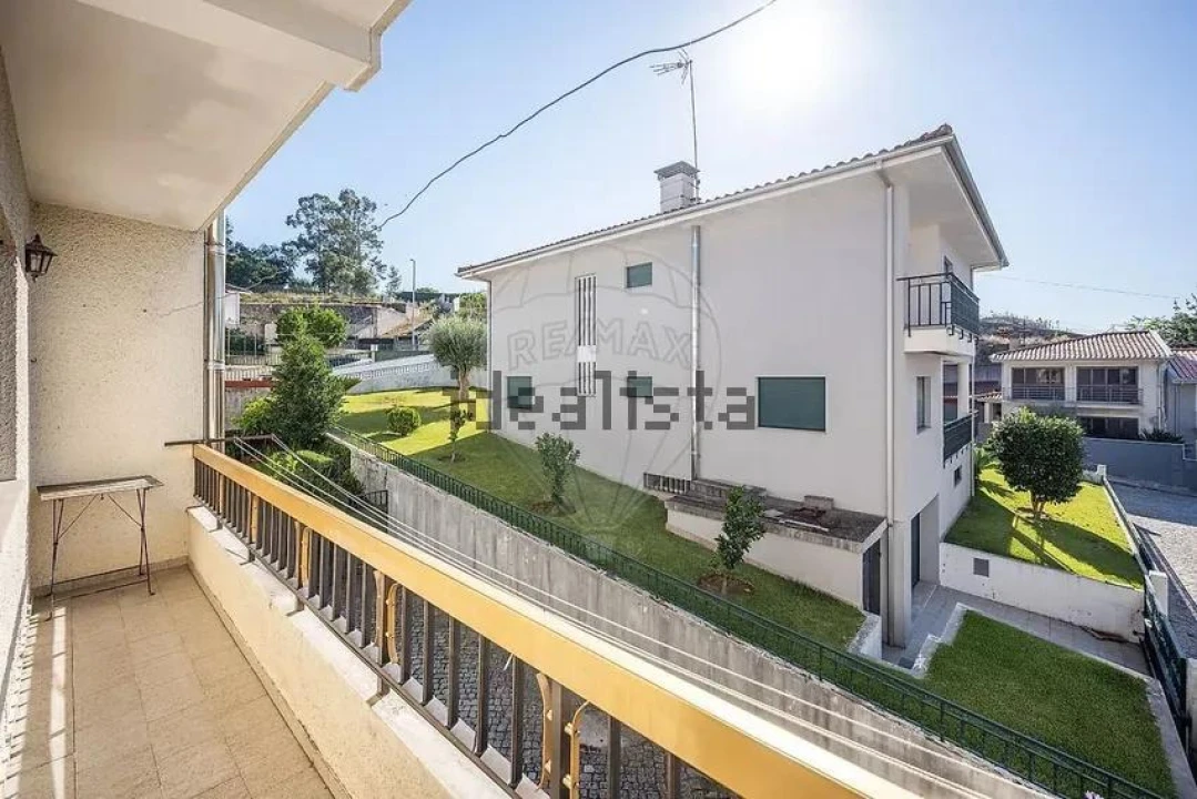 Moradia T4 para Venda em Braga (Maximinos, Sé e Cividade) Foto 2