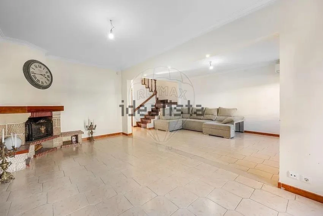 Moradia T4 para Venda em Braga (Maximinos, Sé e Cividade) Foto 4