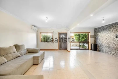 Moradia T4 para Venda em Braga (Maximinos, Sé e Cividade)