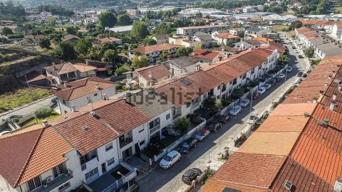 Moradia T4 para Venda em Braga (Maximinos, Sé e Cividade)