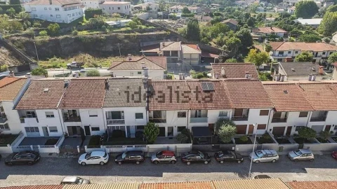 Moradia T4 para Venda em Braga (Maximinos, Sé e Cividade)