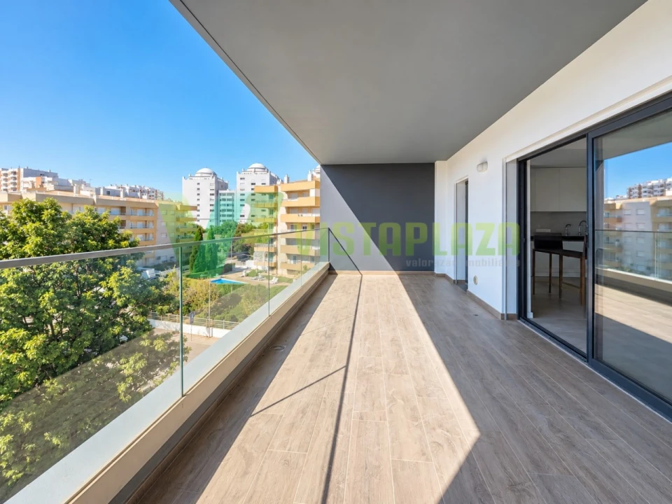 Apartamento T3 para Venda em Portimão Foto 7