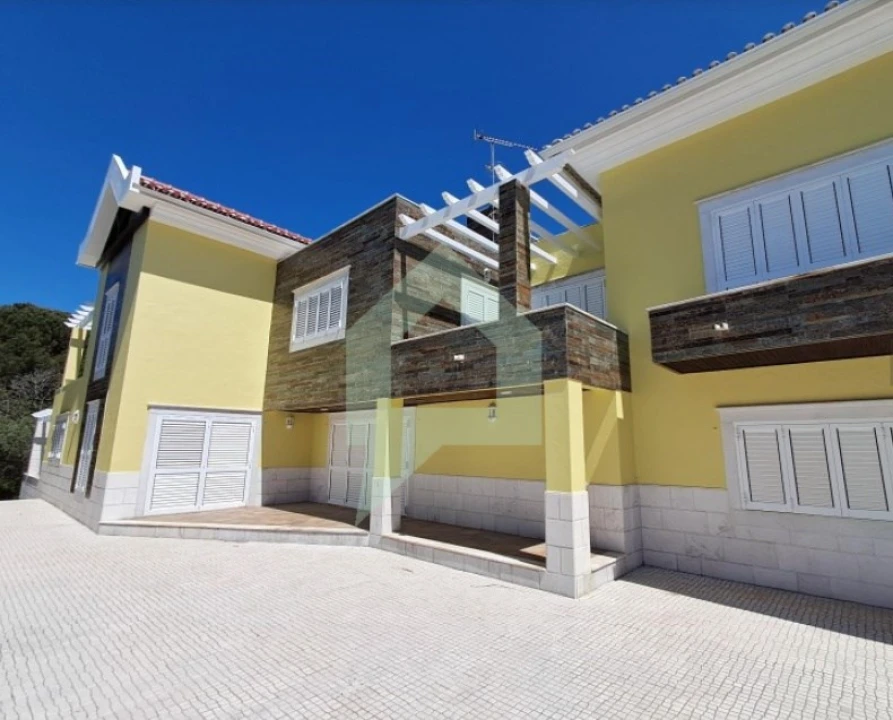 Moradia T6 para Venda em Queluz e Belas Foto 3