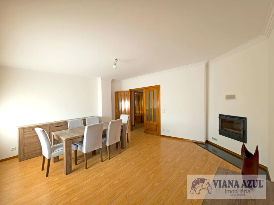 Apartamento T3 para Venda em Santa Maria Maior e Monserrate e Meadela Foto 1