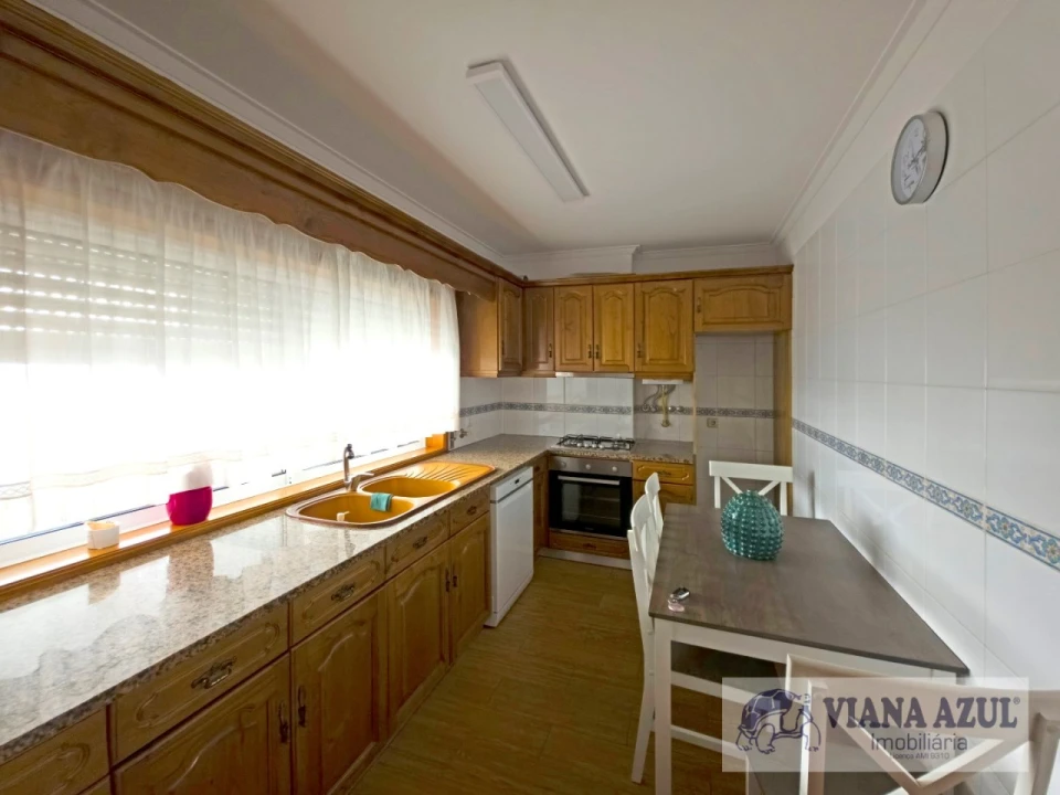 Apartamento T3 para Venda em Santa Maria Maior e Monserrate e Meadela Foto 4