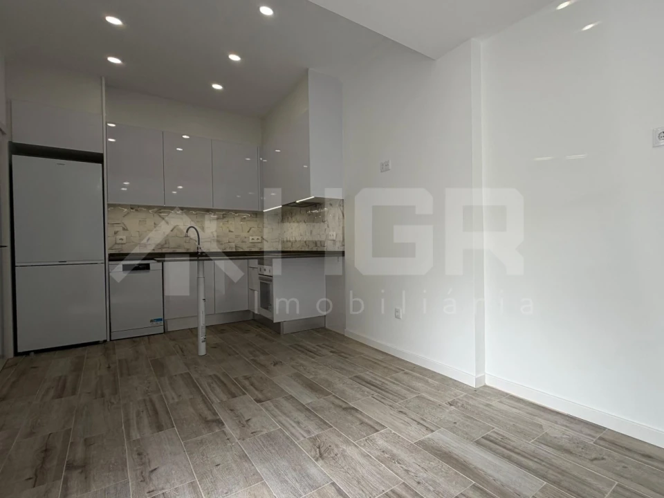 Apartamento T1 para Venda em Baixa da Banheira e Vale da Amoreira Foto 4