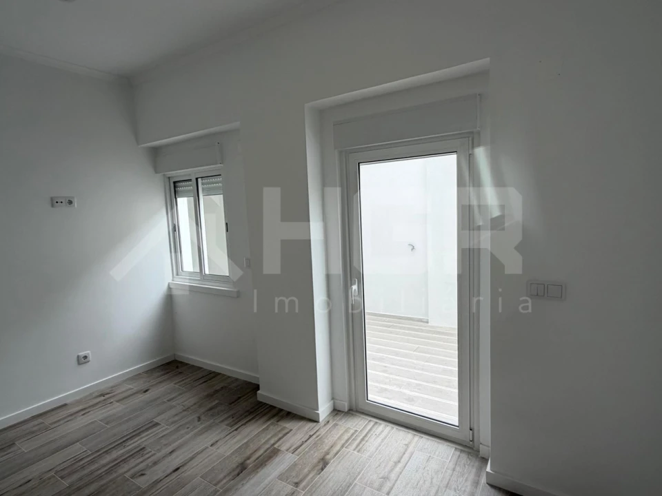 Apartamento T1 para Venda em Baixa da Banheira e Vale da Amoreira Foto 17