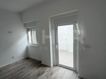 Apartamento T1 para Venda em Baixa da Banheira e Vale da Amoreira