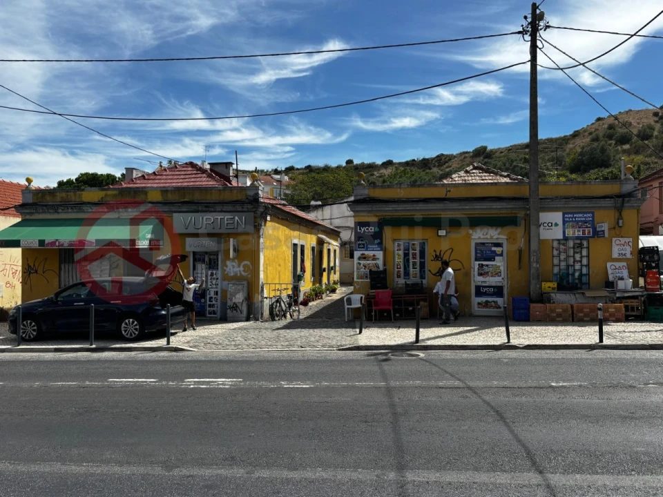 Prédio para Venda em Póvoa de Santo Adrião e Olival Basto Foto 1