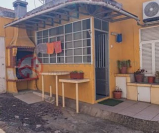Prédio para Venda em Póvoa de Santo Adrião e Olival Basto