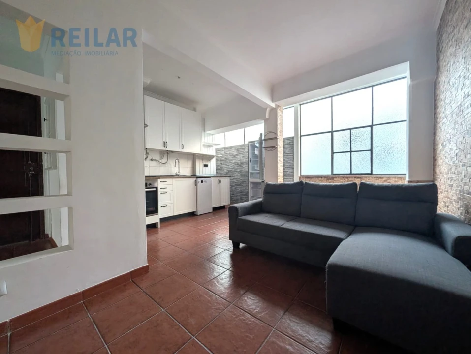 Apartamento T2 para Arrendamento em Sacavém e Prior Velho Foto 2