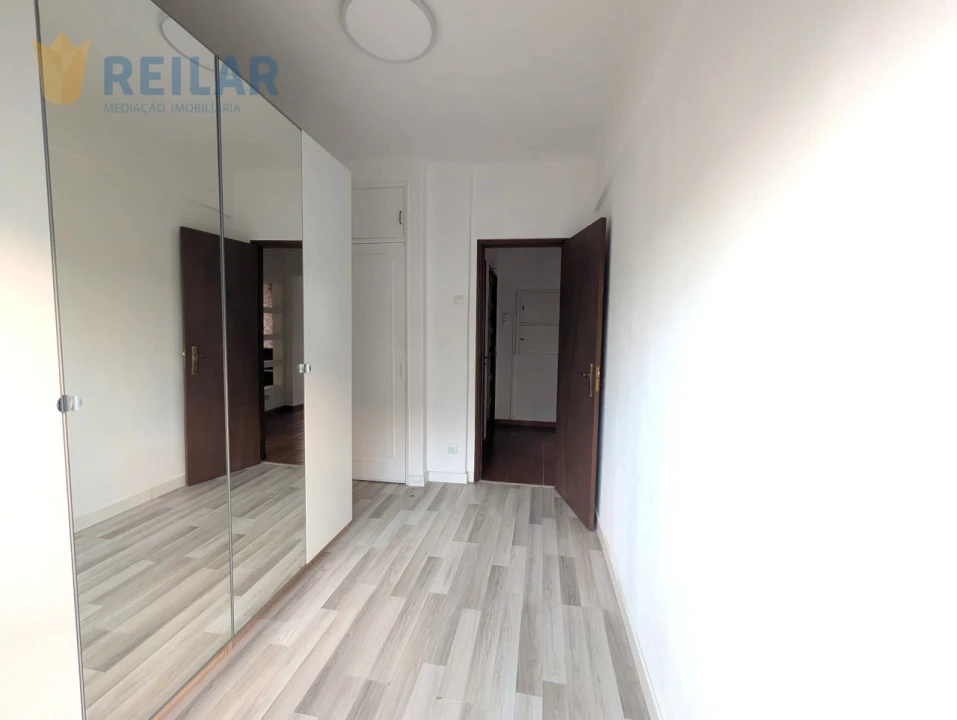 Apartamento T2 para Arrendamento em Sacavém e Prior Velho Foto 11