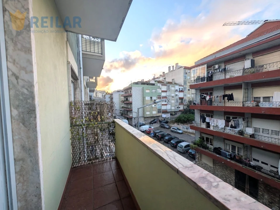Apartamento T2 para Arrendamento em Sacavém e Prior Velho Foto 17