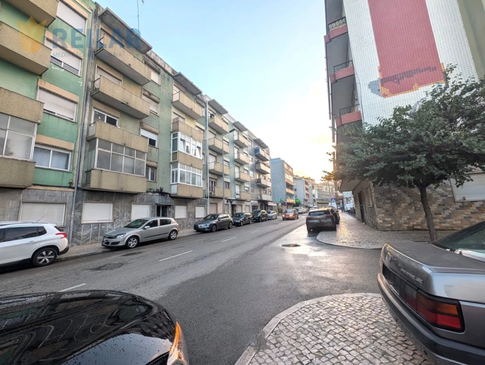 Apartamento T2 para Arrendamento em Sacavém e Prior Velho Foto 20