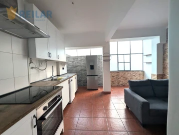 Apartamento T2 para Arrendamento em Sacavém e Prior Velho
