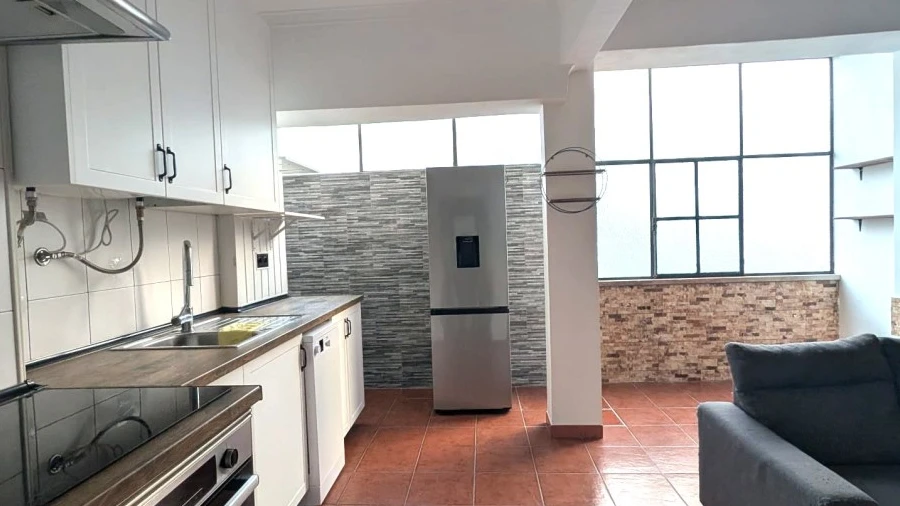 Apartamento T2 para Arrendamento em Sacavém e Prior Velho