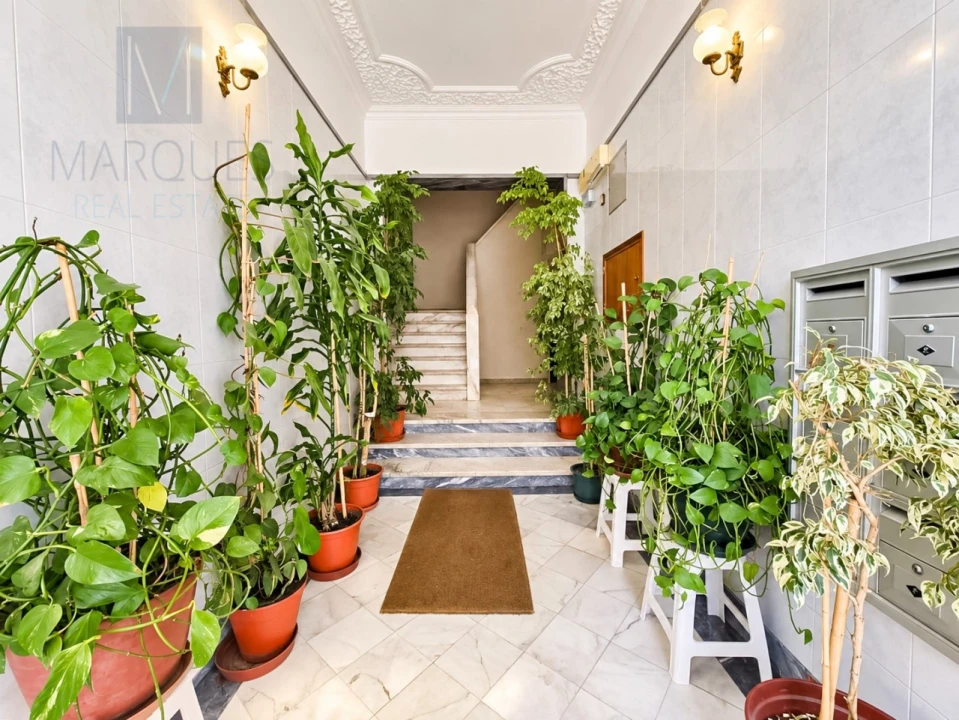 Apartamento T2 para Venda em Rio de Mouro Foto 13