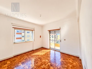 Apartamento T2 para Venda em Rio de Mouro