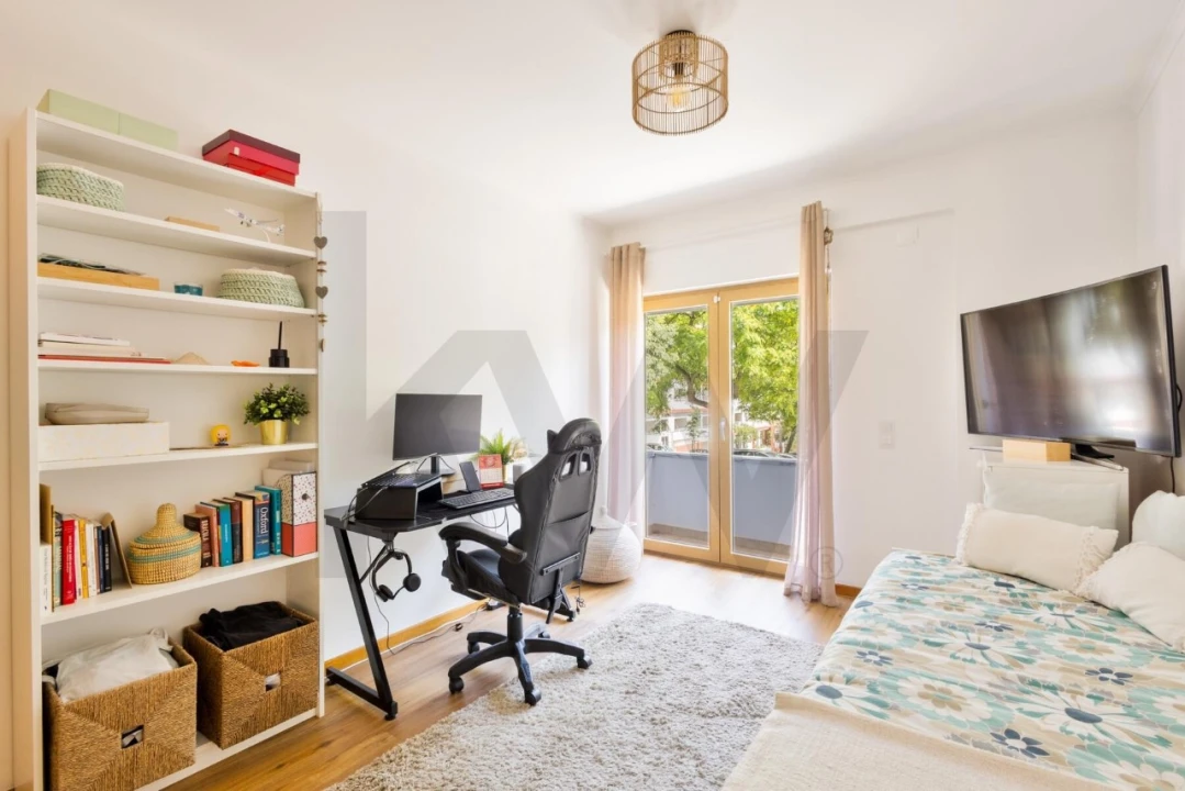 Apartamento T2 para Venda em São Domingos de Rana Foto 19