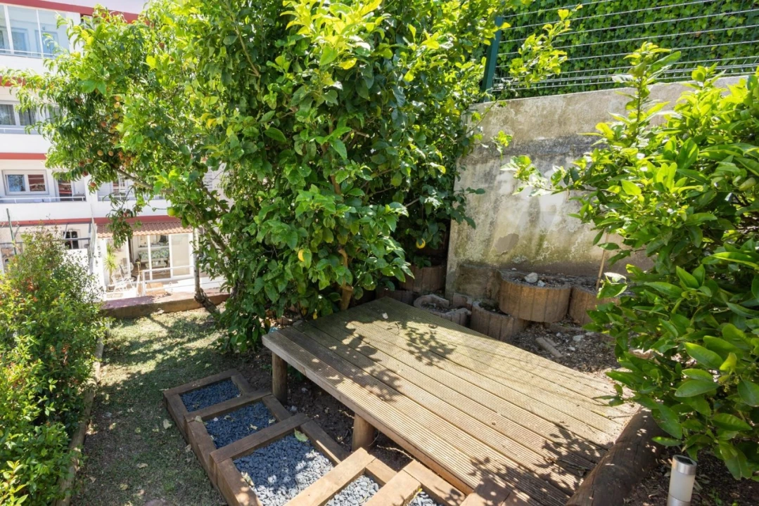 Apartamento T2 para Venda em São Domingos de Rana Foto 25