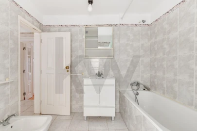 Apartamento T3 para Venda em Misericórdia