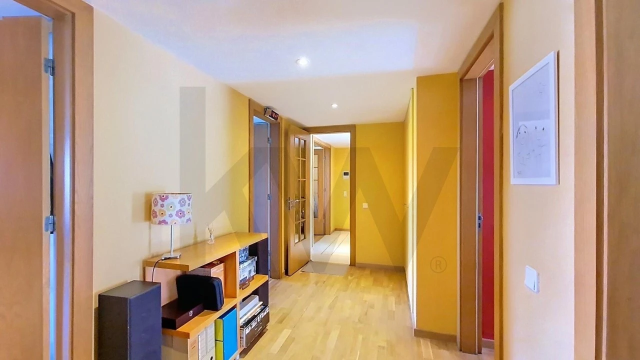 Apartamento T4 para Venda em Parque das Nações Foto 8