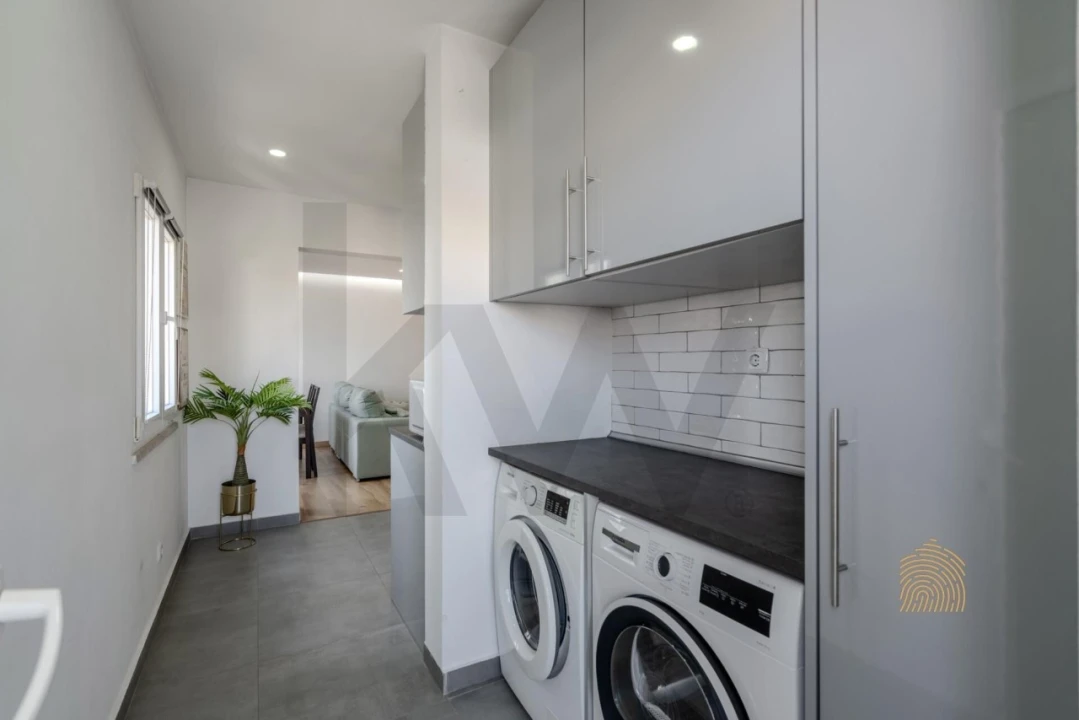 Apartamento T2 para Venda em Santo António dos Cavaleiros e Frielas Foto 11