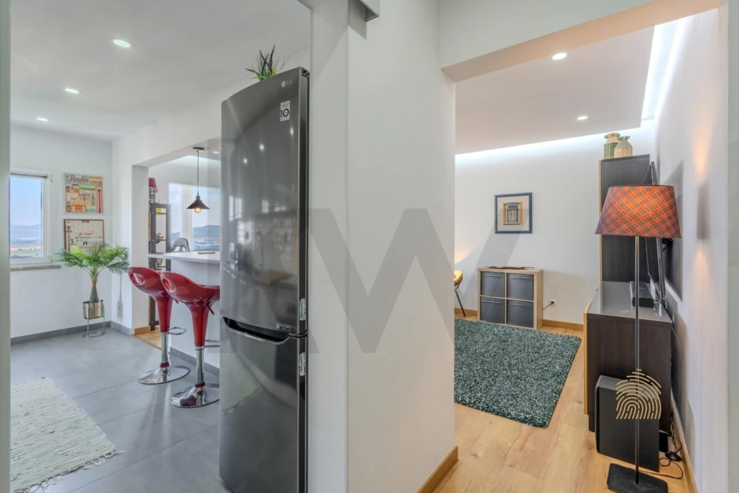 Apartamento T2 para Venda em Santo António dos Cavaleiros e Frielas Foto 18