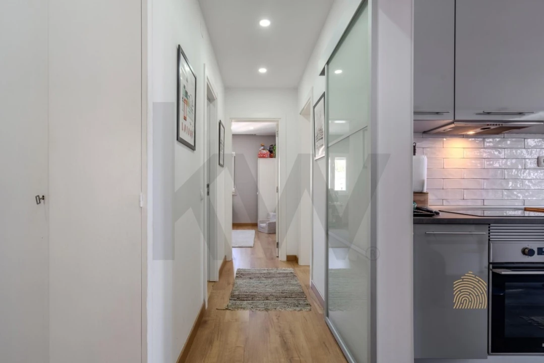 Apartamento T2 para Venda em Santo António dos Cavaleiros e Frielas Foto 19