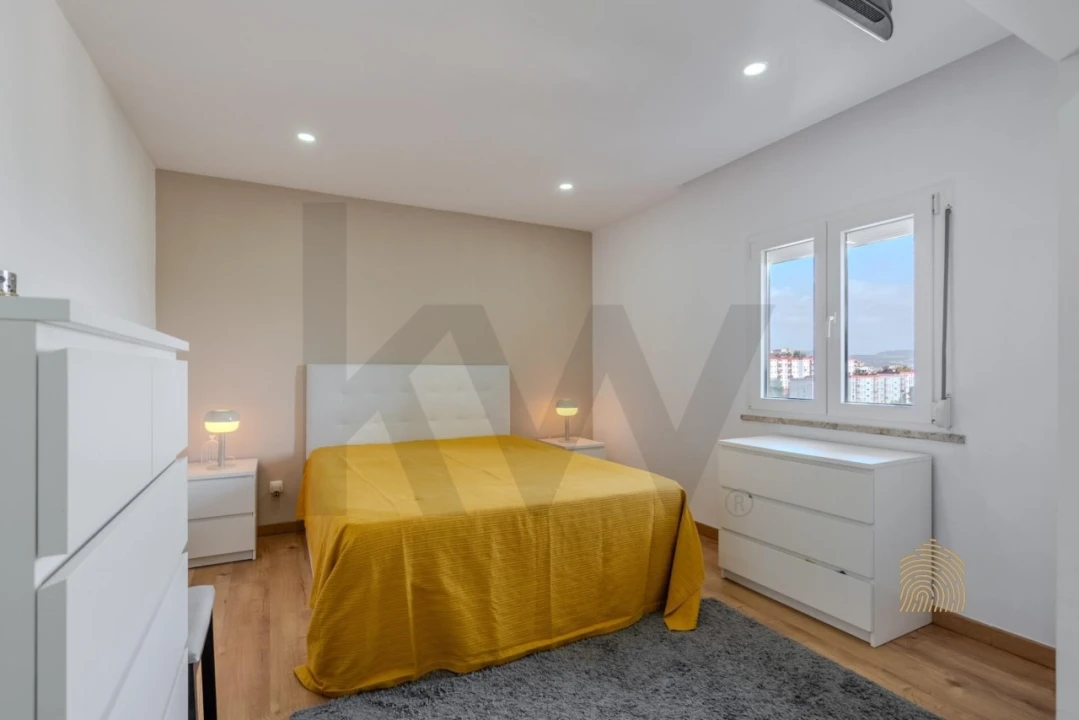 Apartamento T2 para Venda em Santo António dos Cavaleiros e Frielas Foto 20