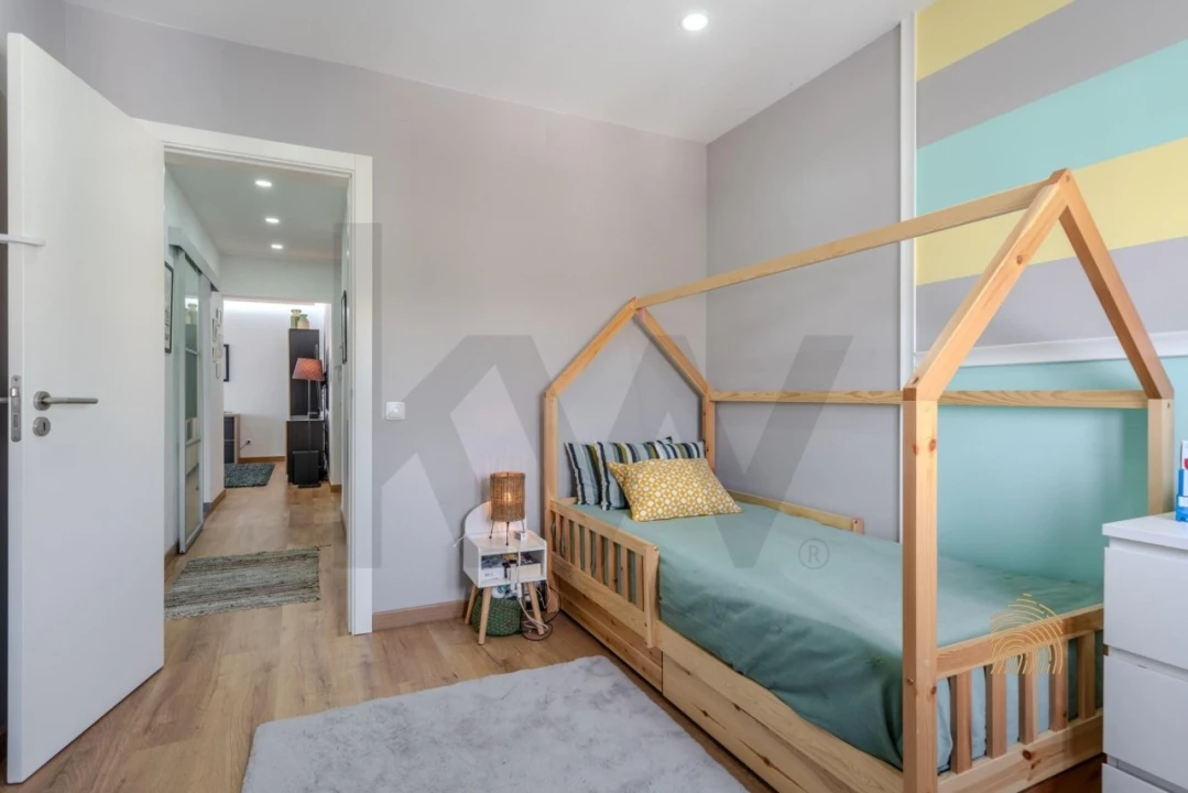 Apartamento T2 para Venda em Santo António dos Cavaleiros e Frielas Foto 25