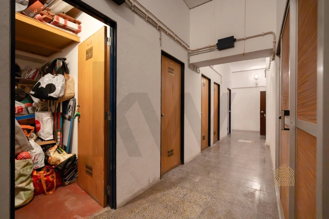 Apartamento T2 para Venda em Santo António dos Cavaleiros e Frielas Foto 36
