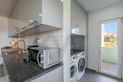 Apartamento T2 para Venda em Santo António dos Cavaleiros e Frielas