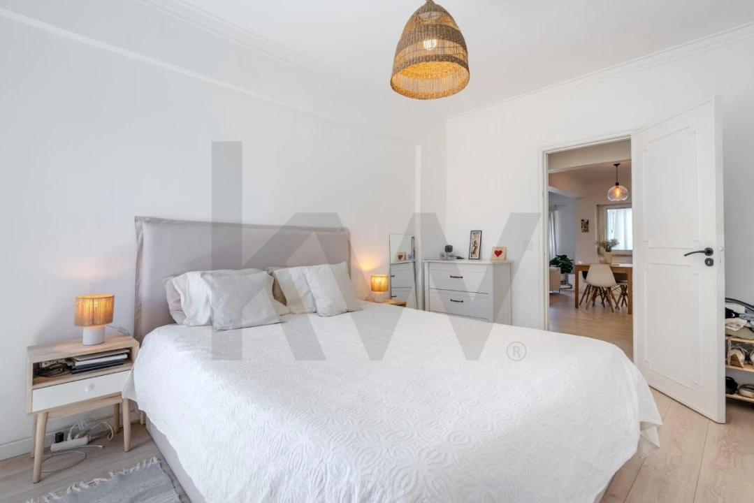 Apartamento T2 para Venda em Carnaxide e Queijas Foto 16