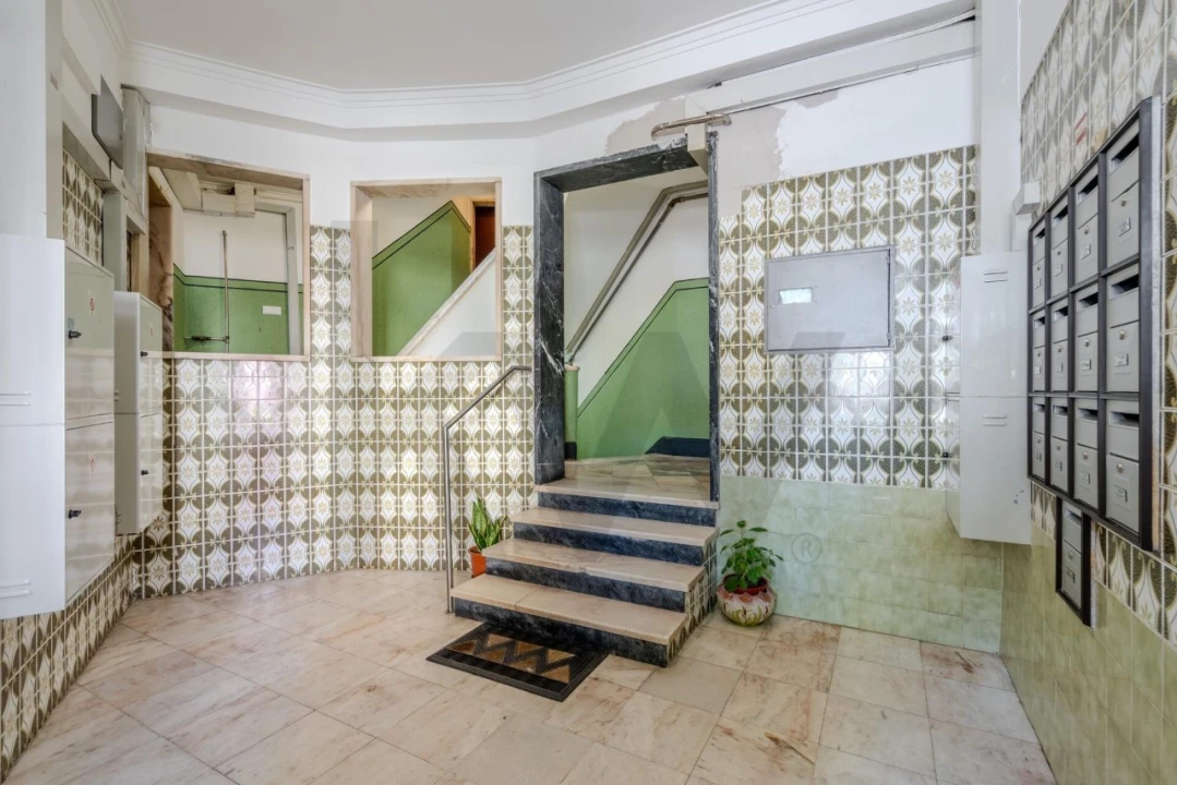 Apartamento T2 para Venda em Carnaxide e Queijas Foto 25