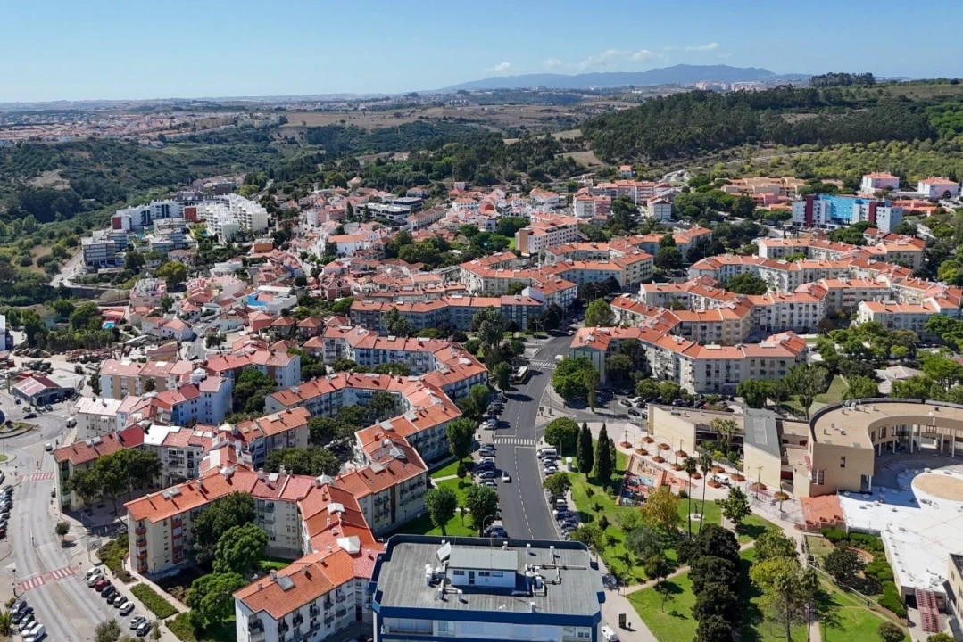 Apartamento T2 para Venda em Carnaxide e Queijas Foto 36