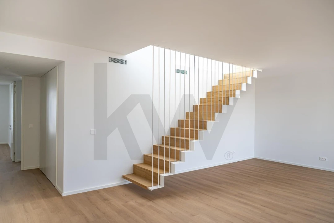 Apartamento T3 para Venda em Póvoa de Santa Iria e Forte da Casa Foto 13