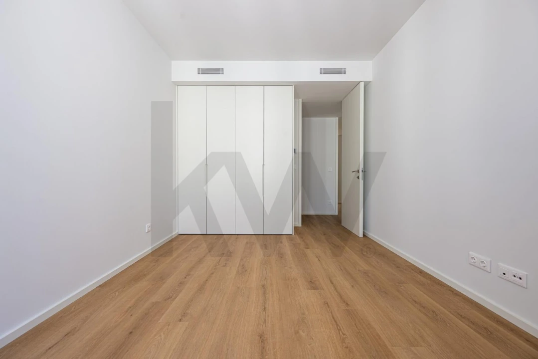 Apartamento T3 para Venda em Póvoa de Santa Iria e Forte da Casa Foto 24