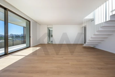 Apartamento T3 para Venda em Póvoa de Santa Iria e Forte da Casa