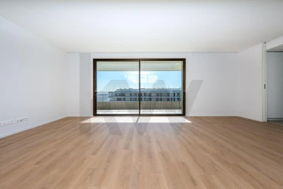 Apartamento T3 para Venda em Póvoa de Santa Iria e Forte da Casa