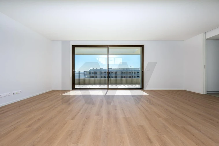 Apartamento T3 para Venda em Póvoa de Santa Iria e Forte da Casa Foto 12