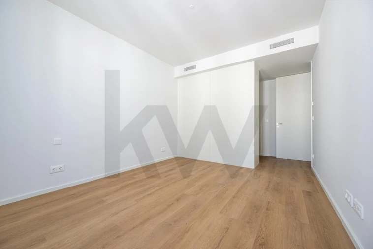 Apartamento T3 para Venda em Póvoa de Santa Iria e Forte da Casa Foto 22