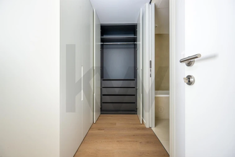 Apartamento T3 para Venda em Póvoa de Santa Iria e Forte da Casa Foto 23