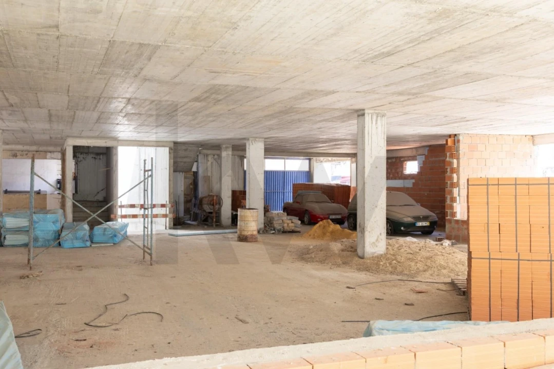 Armazém para Venda em Alverca do Ribatejo e Sobralinho Foto 9