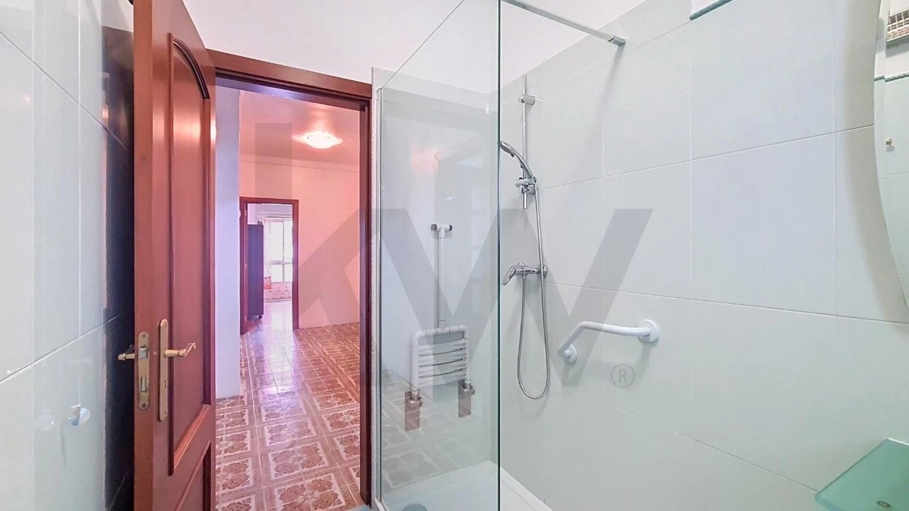 Apartamento T2 para Venda em Almada, Cova da Piedade, Pragal e Cacilhas Foto 21