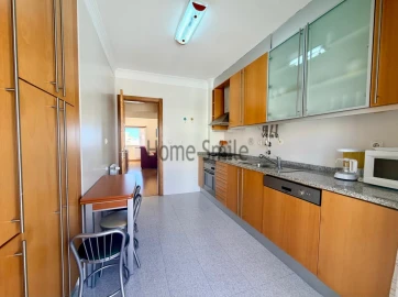 Apartamento T2 para Venda em Sesimbra (Santiago)