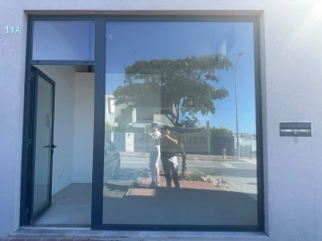 Loja para Arrendamento em Venteira