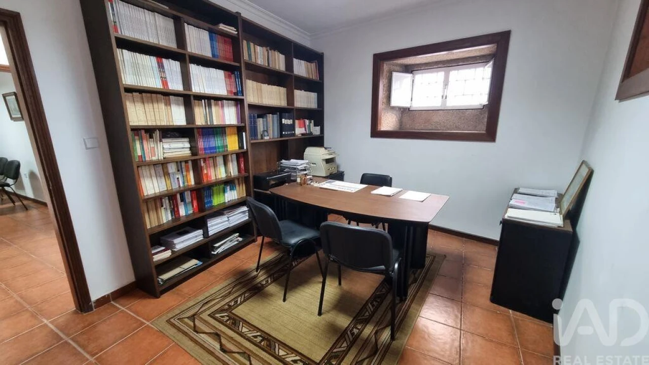 Moradia T2 para Venda em Rapa e Cadafaz Foto 33